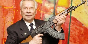 Kaláshnikov: El creador del fusil AK 47 se arrepintió de haberlo inventado